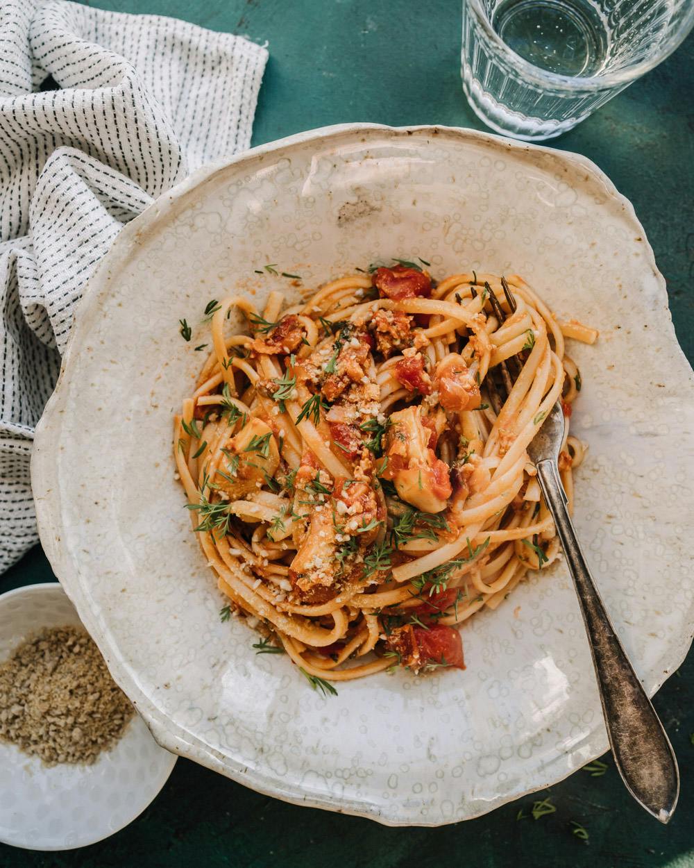 Annoskuva reseptille tomaattinen tonnikalaton pasta