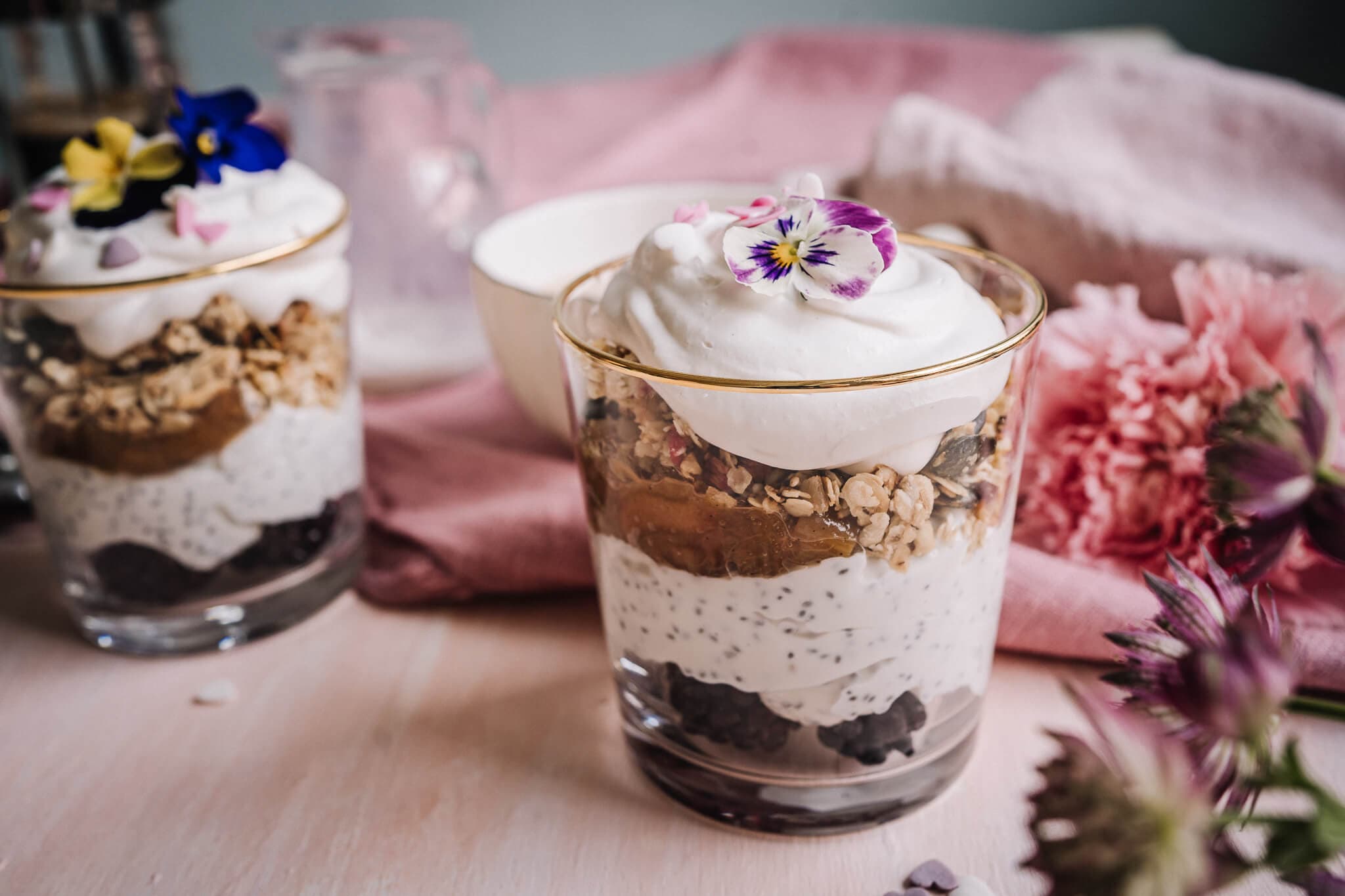 Annoskuva reseptistä chia-jogurttivanukas raparperilla kategorialle resepti