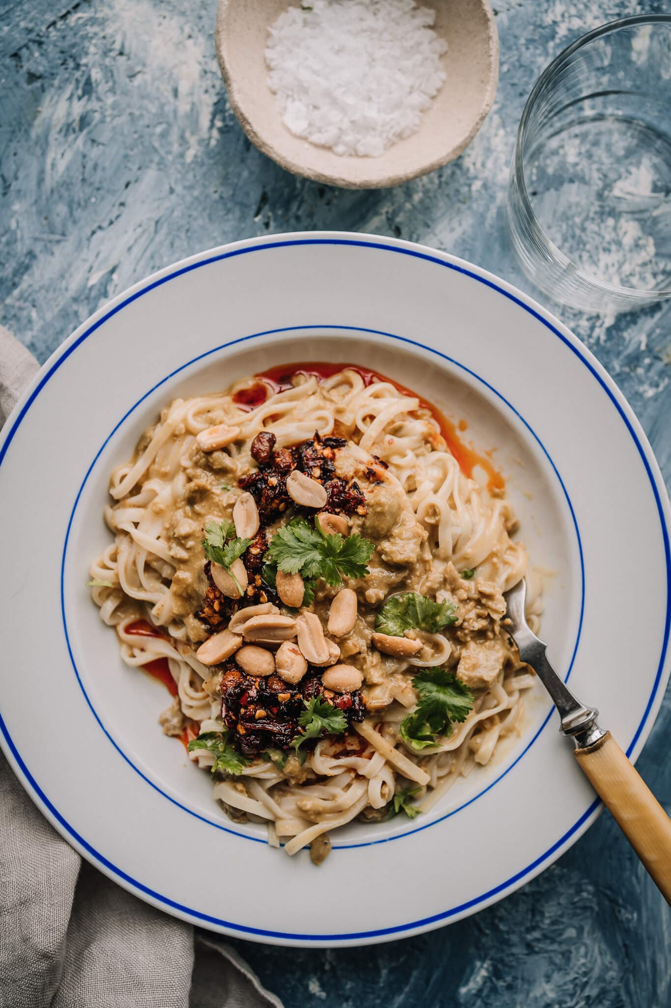 Annoskuva reseptille jauhis-maapähkinävoinuudelit