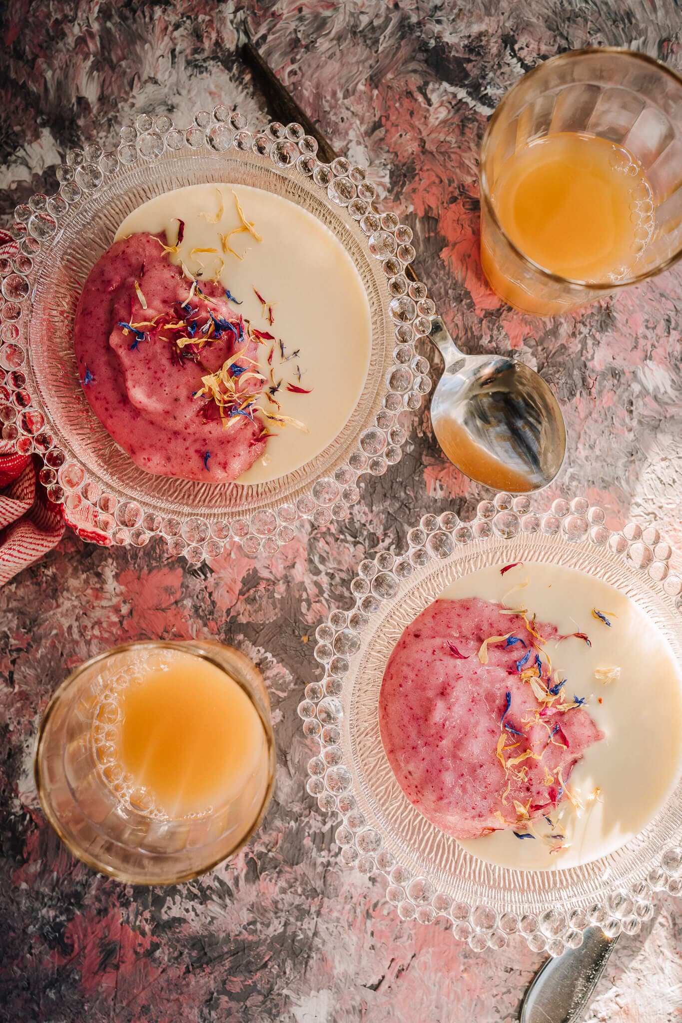 Annoskuva reseptille karpalovispipuuro