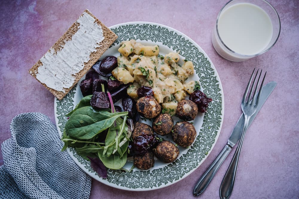 Annoskuva reseptistä vegaanin lautasmalli kategorialle artikkeli