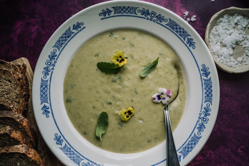 Annoskuva reseptistä lipstikkainen purjo-perunakeitto kategorialle resepti