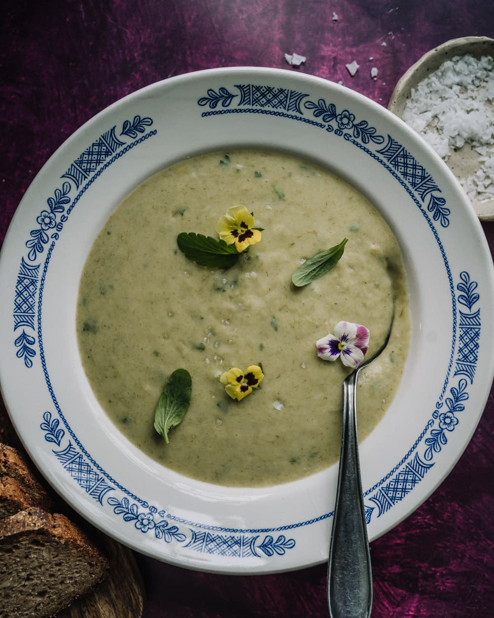 Annoskuva reseptille lipstikkainen purjo-perunakeitto
