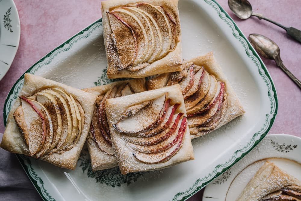 Annoskuva reseptistä omena-maapähkinävoiviinerit kategorialle resepti