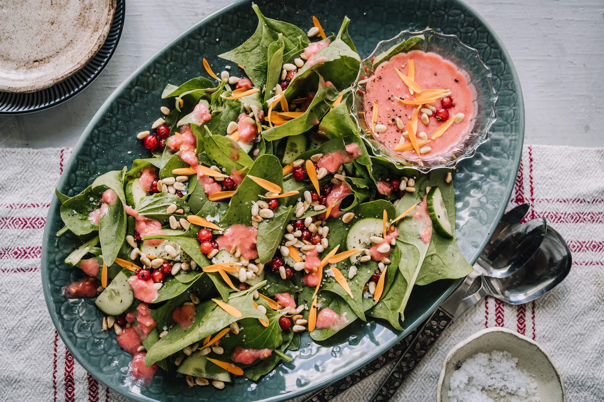 Annoskuva reseptistä punaherukka-pinaattisalaatti kategorialle resepti