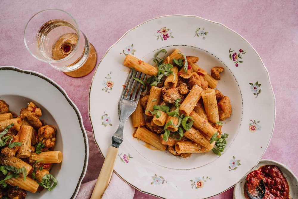 Annoskuva reseptistä soijasuikale-harissapasta kategorialle resepti