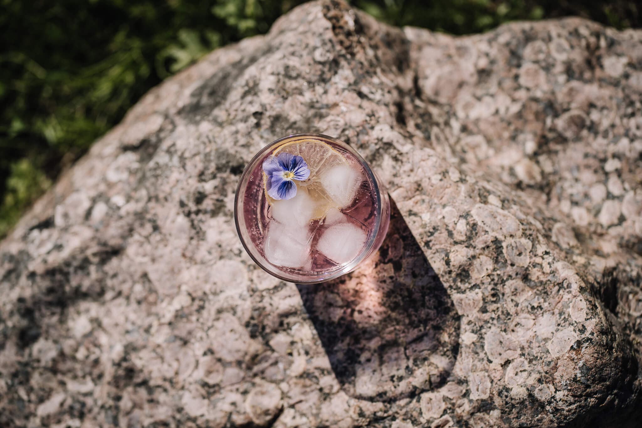 Annoskuva reseptistä syreeni gin & tonic kategorialle resepti