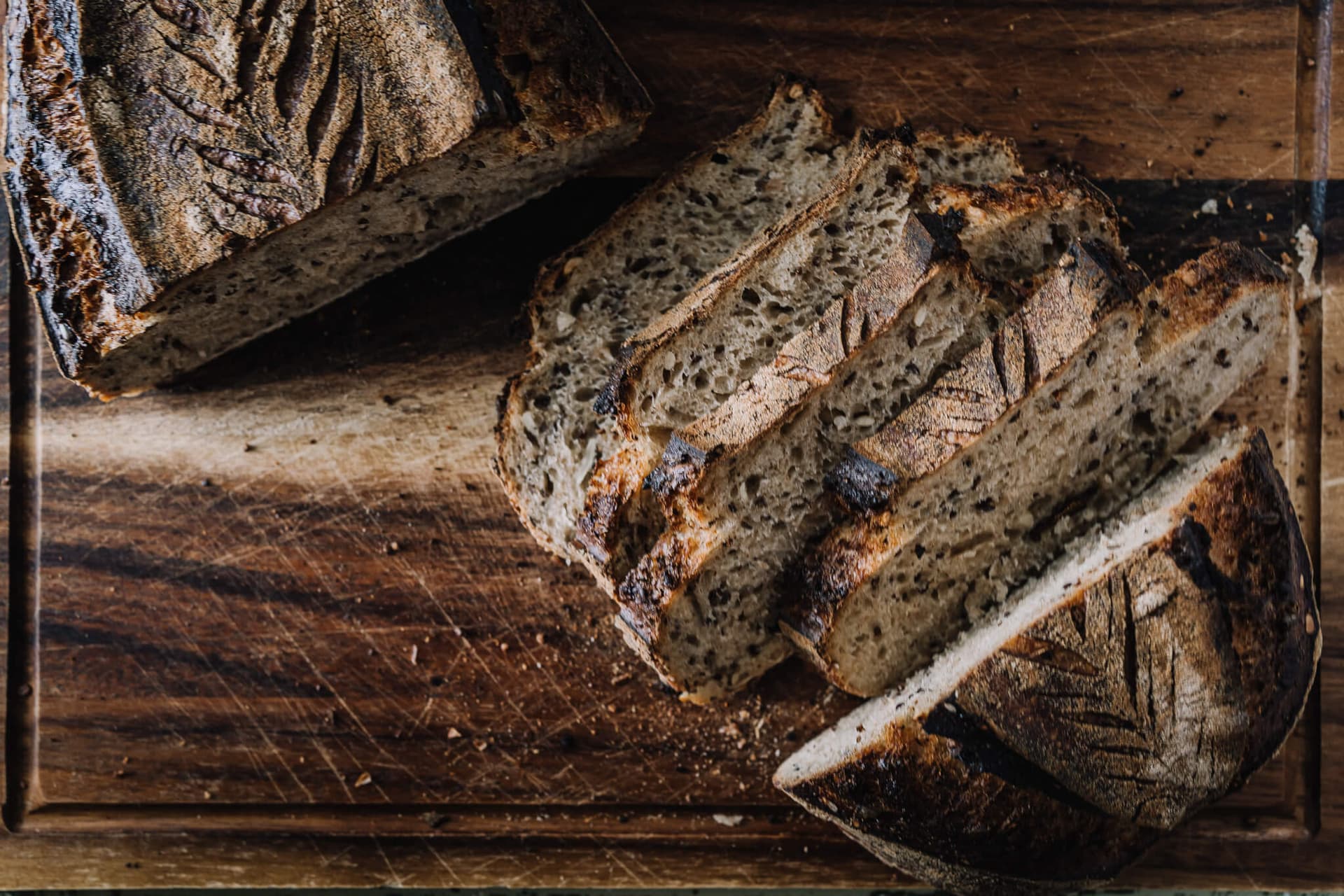 Annoskuva reseptille siemen-jyväleipä hapanjuureen