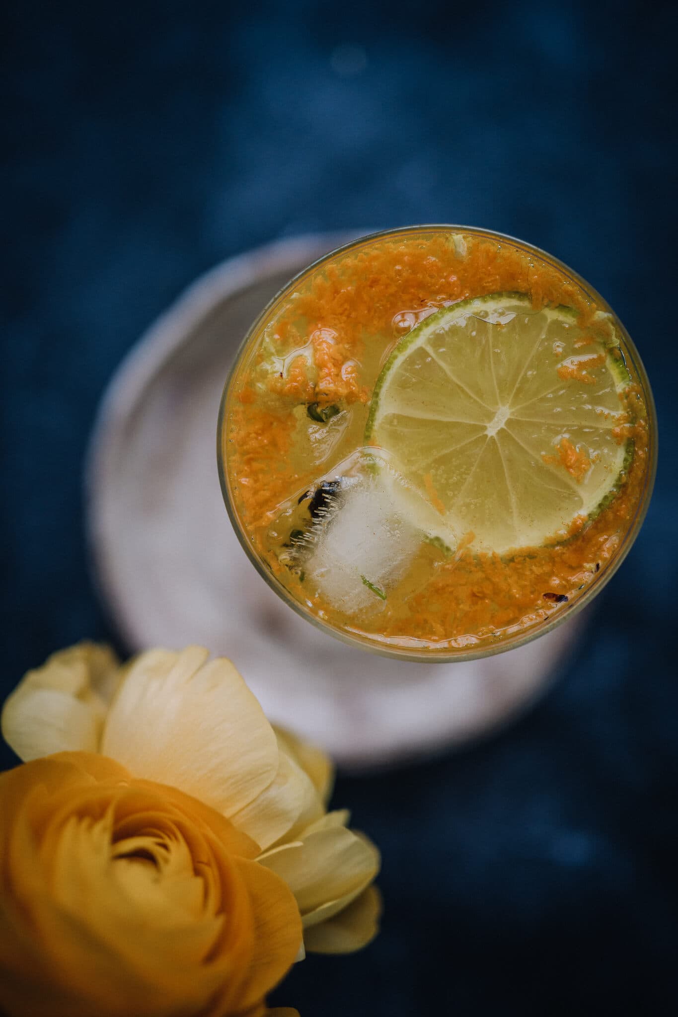 Annoskuva reseptille kurkuma gin & tonic