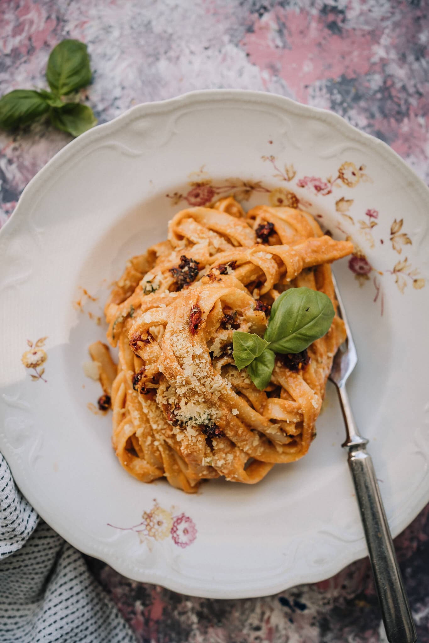 Annoskuva reseptille tomaattinen tofupasta