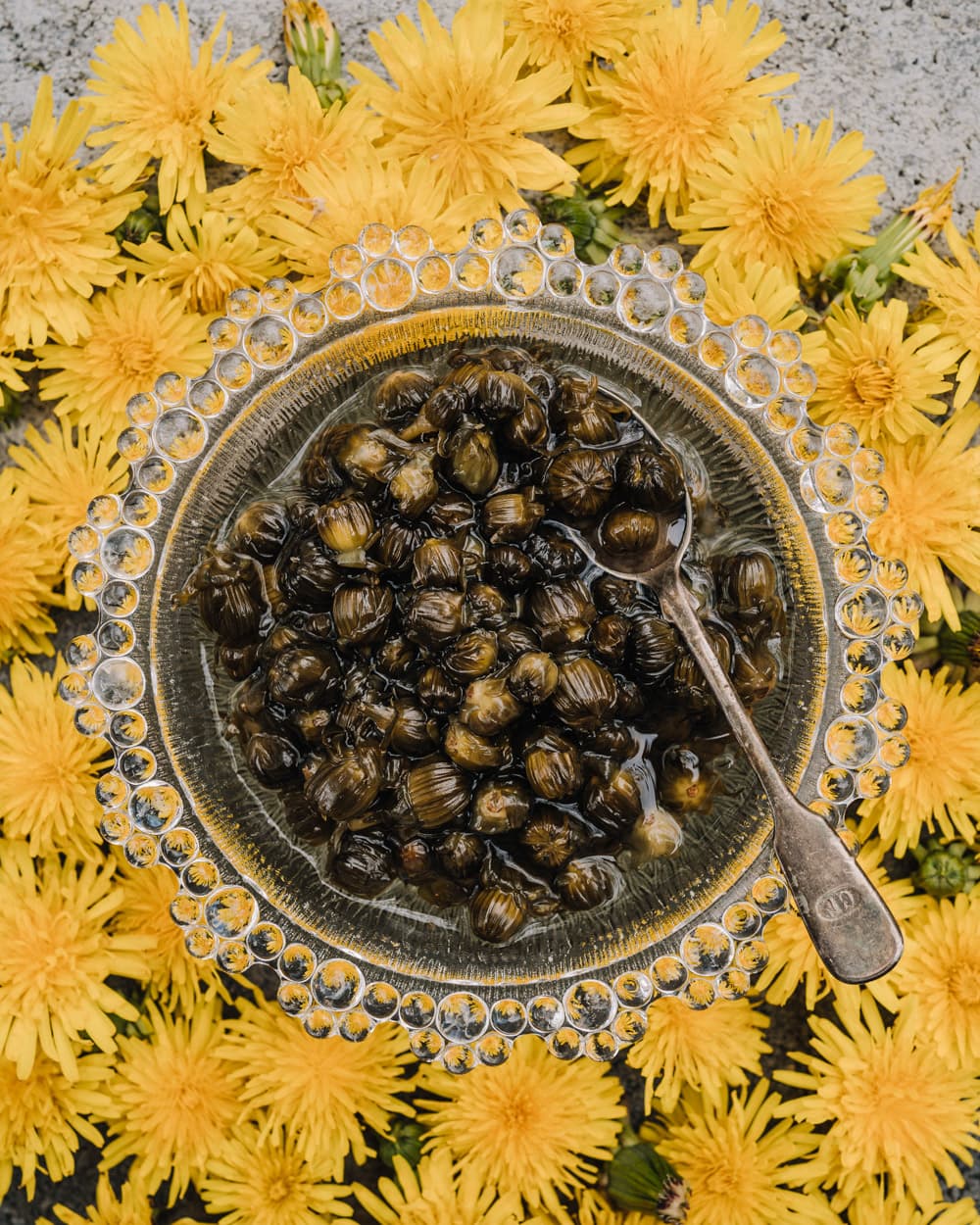 Annoskuva reseptille voikukkakaprikset