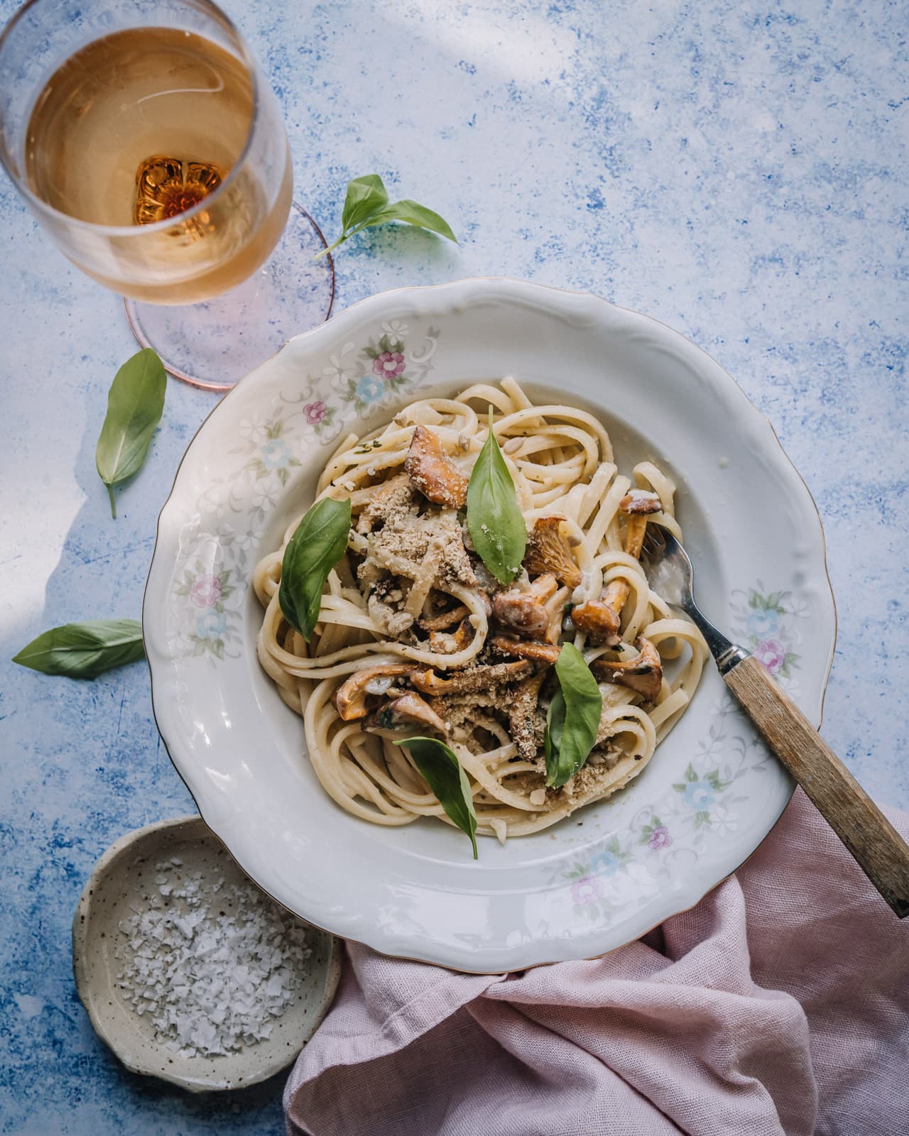 Annoskuva reseptille yrttinen kantarellipasta