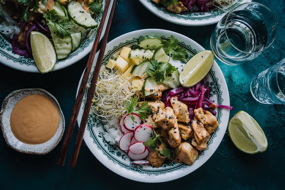 Annoskuva reseptille poke bowl tofulla ja mangolla