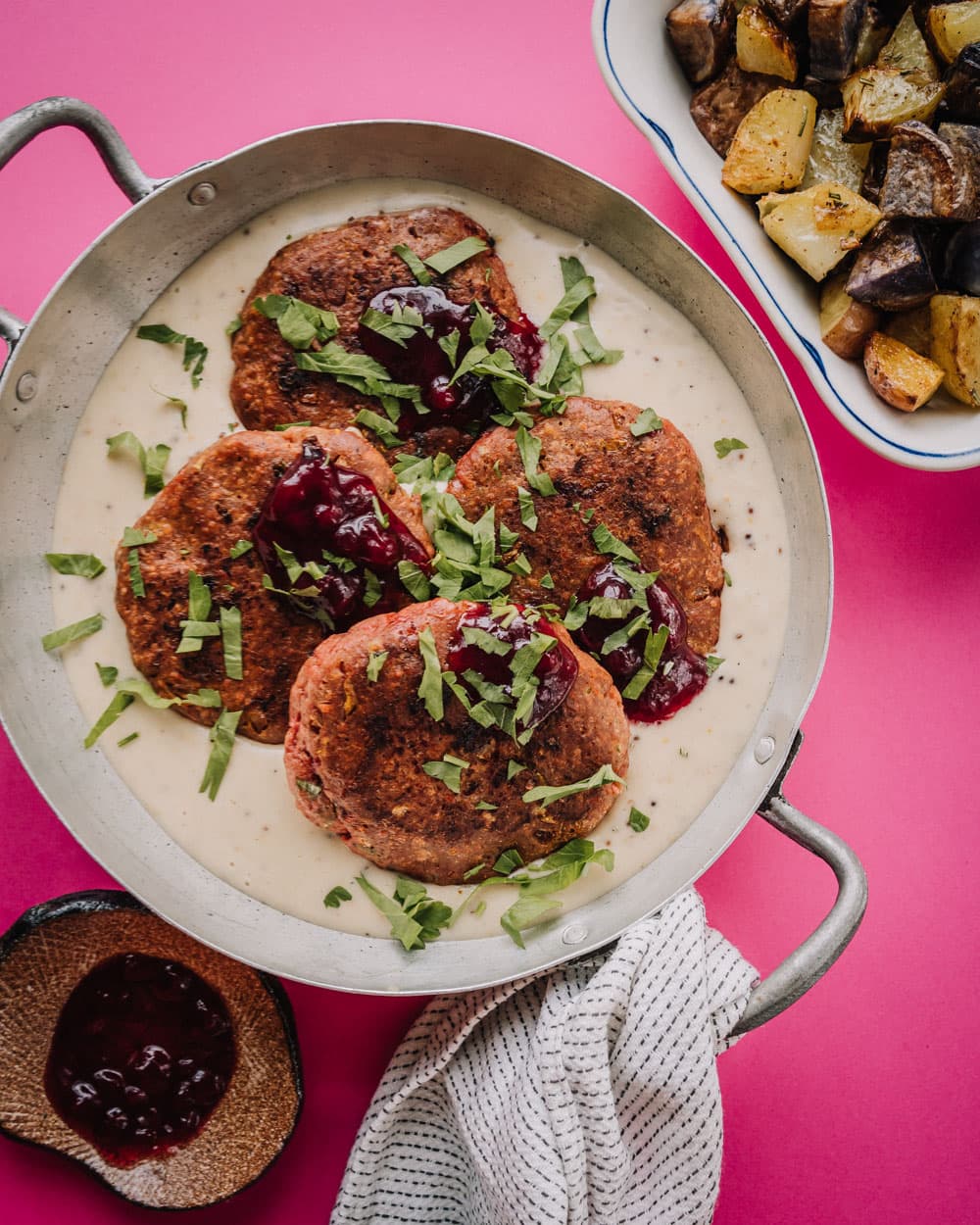 Annoskuva reseptille jauhispihvit sinappi-kermakastikkeella