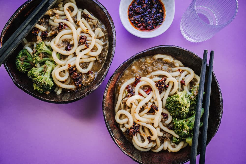 Annoskuva reseptille udon-nuudelit japanilaisessa currykastikkeessa