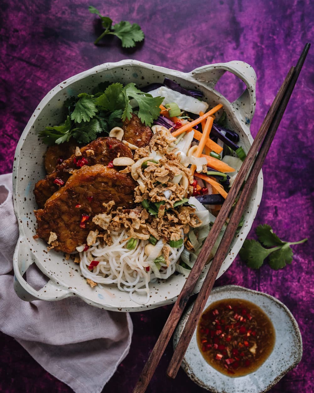 Annoskuva reseptille Vietnamilainen tempe-nuudelikulho