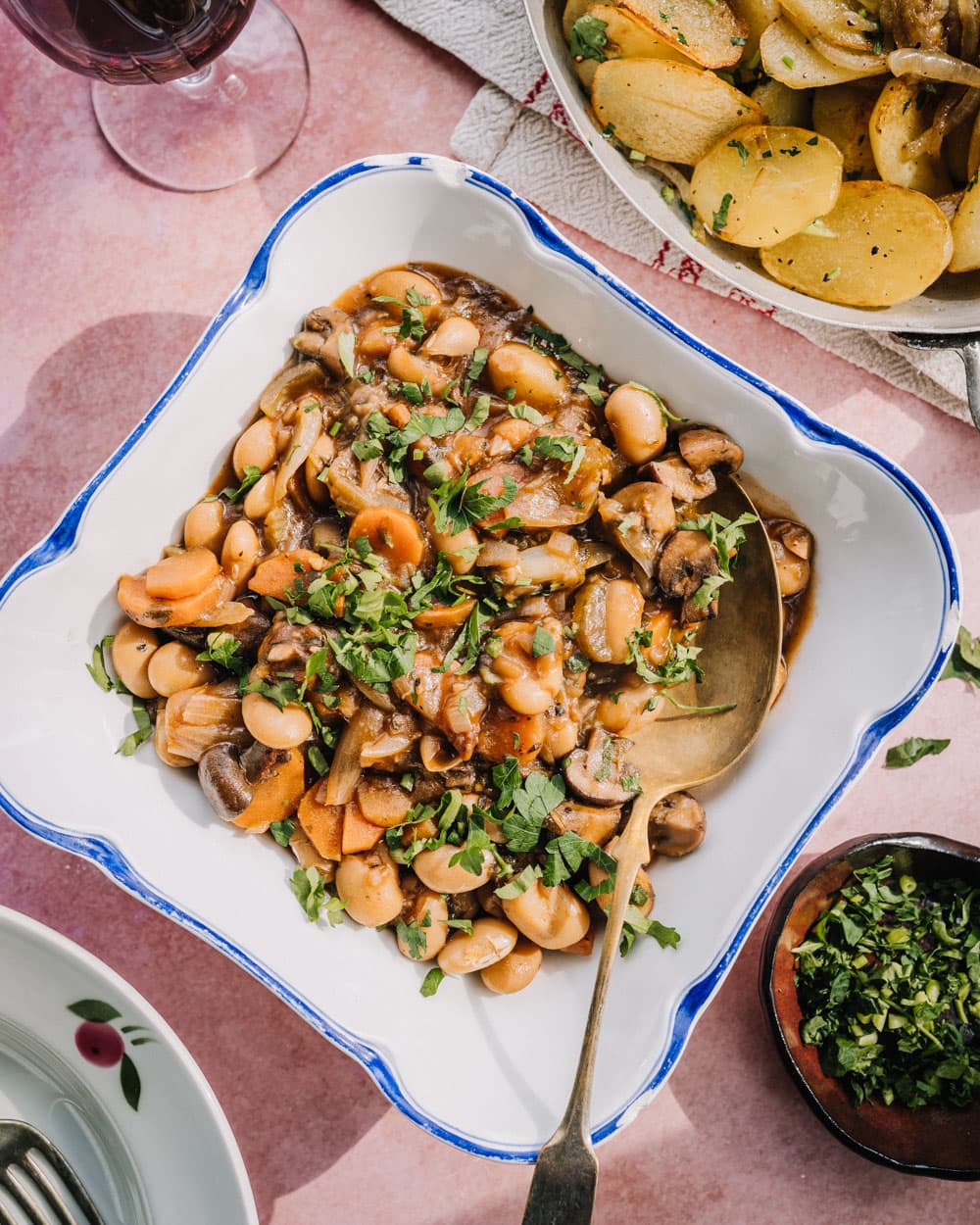 Annoskuva reseptille burgundin papupata